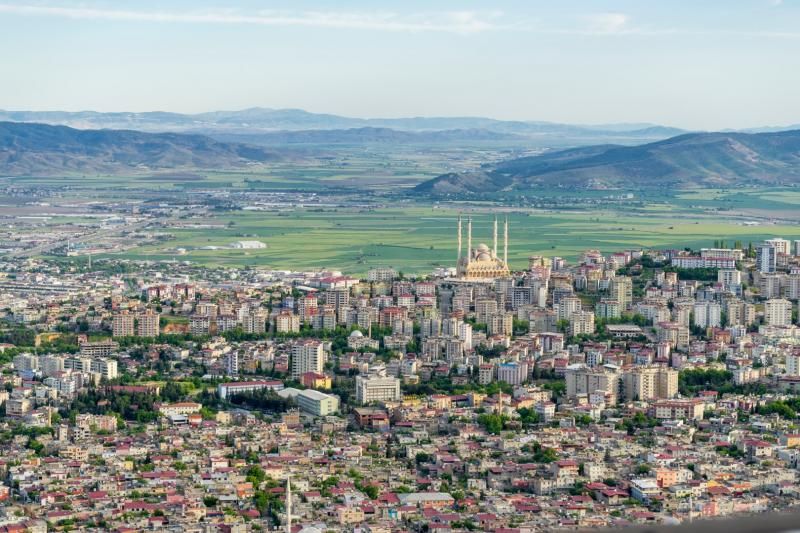 Trabzon Caddesinde Satılık 3+1 Daire