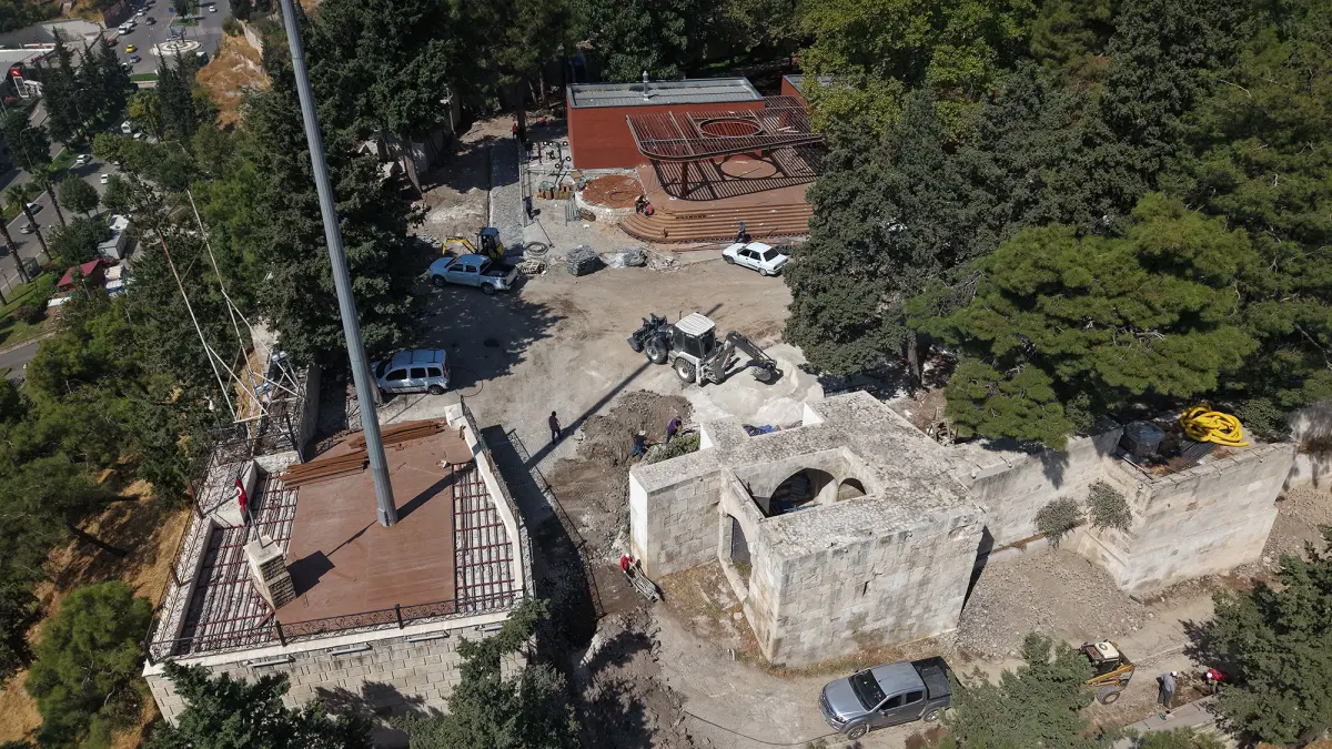 Kahramanmaraş Büyükşehir Belediyesi depremi avantaja çevirdi.