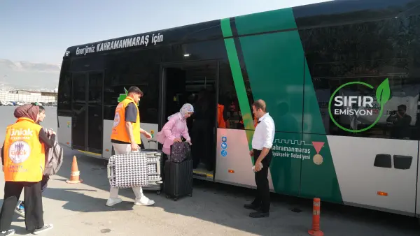 Kahramanmaraş'a gelen öğrenciler ücretsiz ring seferleriyle yurtlarına ulaştırılıyor.