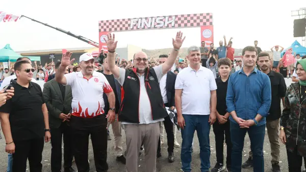 Kahramanmaraş'ta Drift pistinde gösteriler heyecanları tavan yaptırdı.