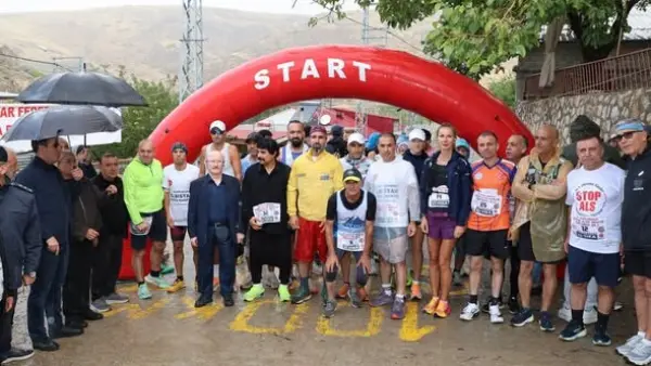 Kahramanmaraş Elbistan'da, 100 kilometrelik Uluslararası Elbistan Ultra Maratonu tamamlandı.