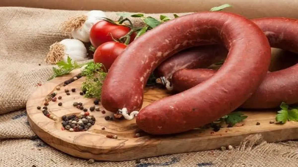 Tarım ve Orman Bakanlığı sahteci sucuk firmalarını ifşa etti.