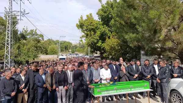 Kalbine yenilen Muhtar Pıçak son yolculuğuna uğurlandı.