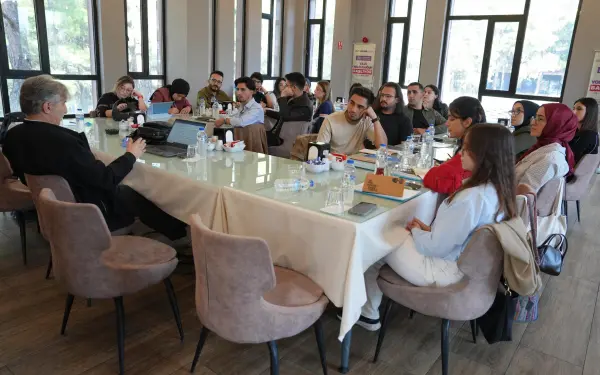 Büyükşehir’in Gençlere Özel Yazarlık Kampı Başladı