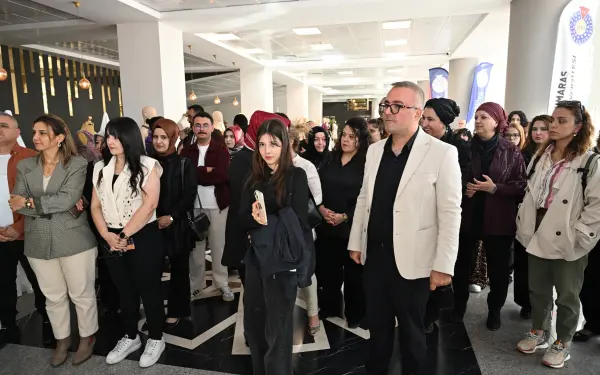 KUTNOVA Sergisi ve Dijital Defilesi Sanatseverlerle Buluştu