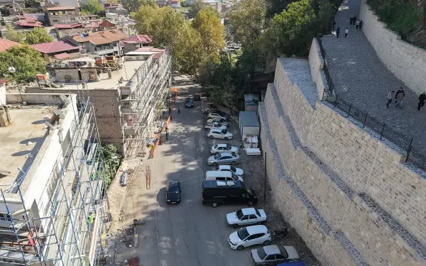 Tarihi Dokuya Uyumlu Cephe Düzenlemeleri Yapılıyor